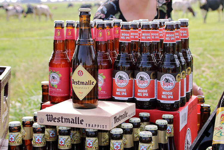 9-6-2018 - Proeverij in zomersfeer door de PLUS in Waarder_33